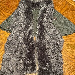 Pretty Angel Luxurious Gray Textured Flower Poncho/Shawl. One Size
